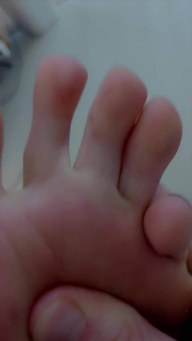 dirt between toesies :3 by CatosaurLuna on DeviantArt