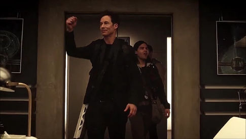 Doppleganger - Harrison Wells (Earth-2) x Reader by ...