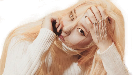 Blonde sophisticated Krystal