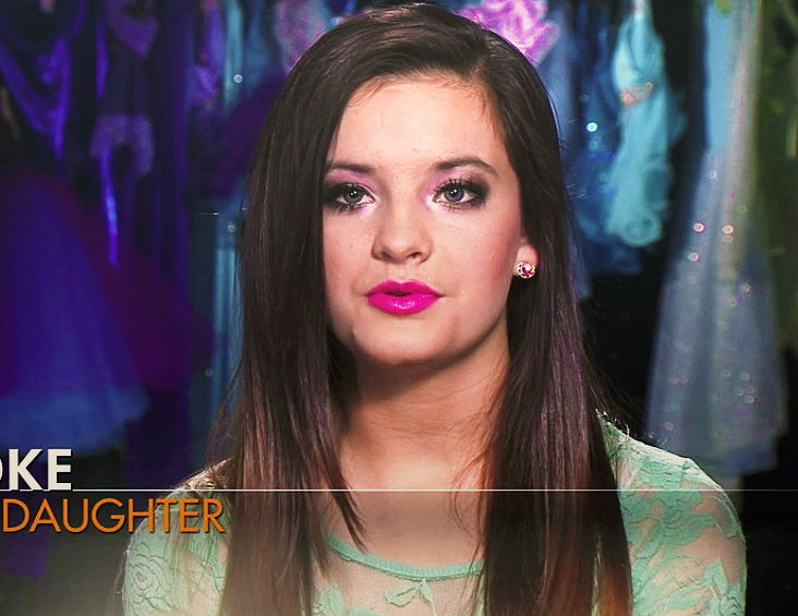 Brooke Hyland PSD by dance-moms on DeviantArt
