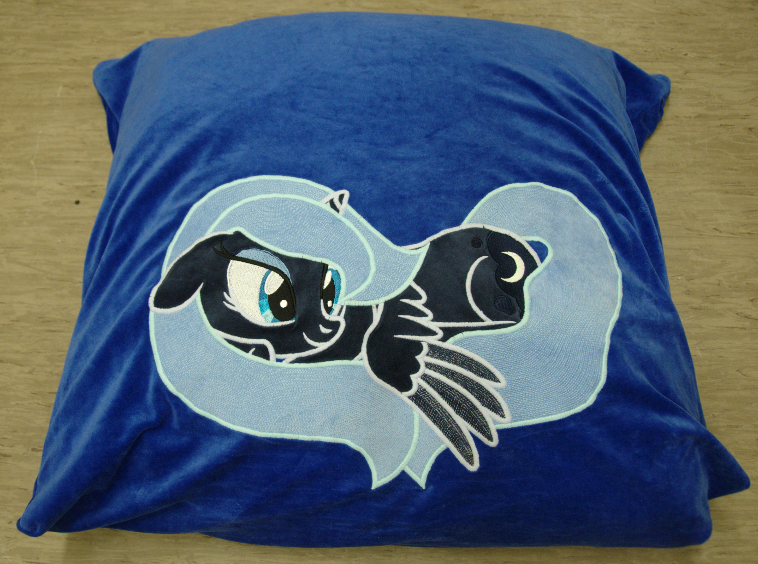 Luna Pillow Case, she closes her Eyes in the Dark