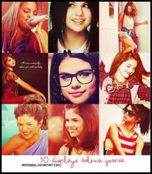 30 Displays Selena Gomez
