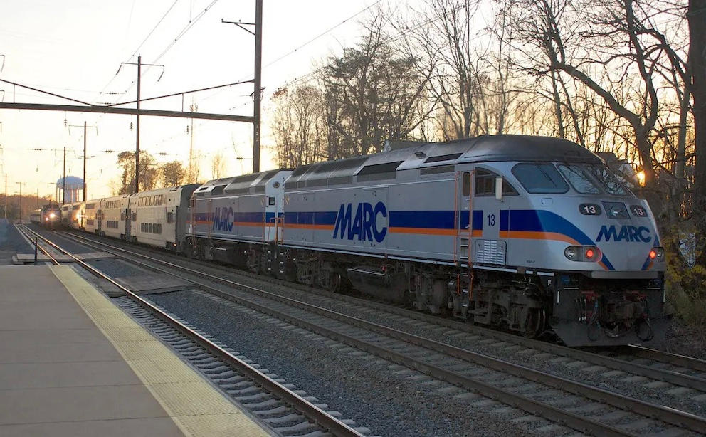 MARC MP36 Locomotive by DarthBladerPegasus on DeviantArt