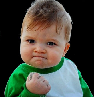 Смешное грустное лицо. Дети мэм. Удивленная смешная девочка. Ребенок мем. Ребенок мем.