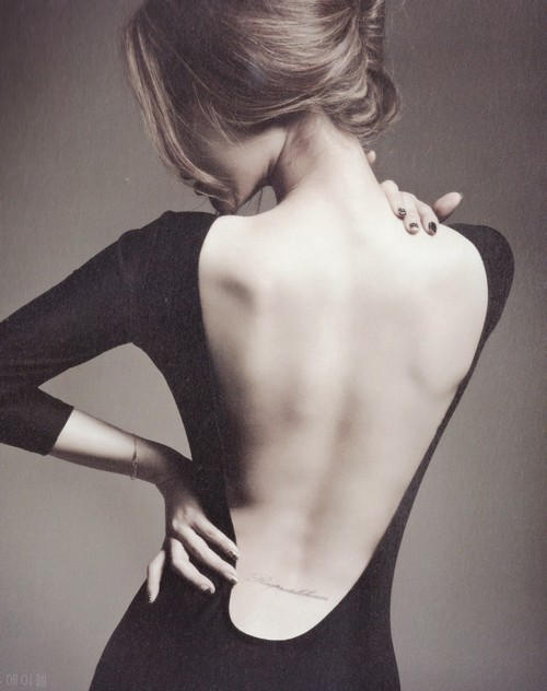 Back girl перевод. Keep your back. тату для девушек. Back girl перевод. Calm one.