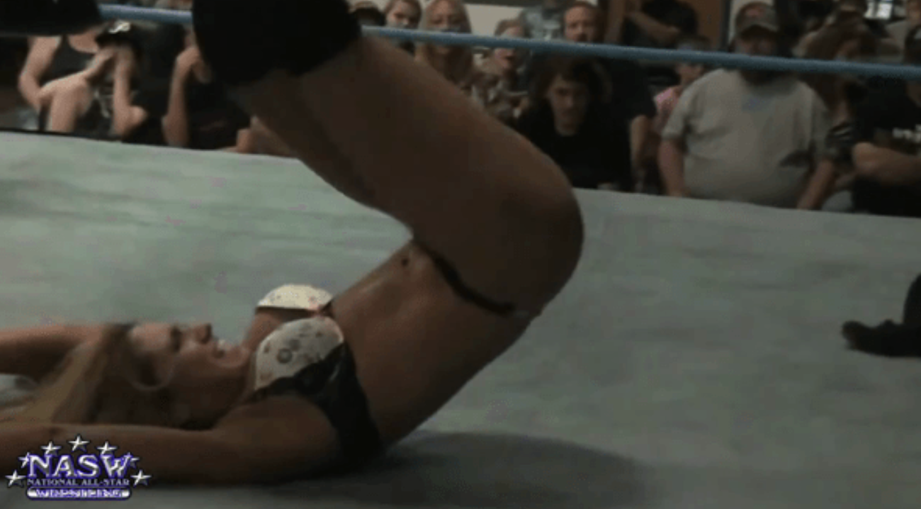 Wrestler Pantsed