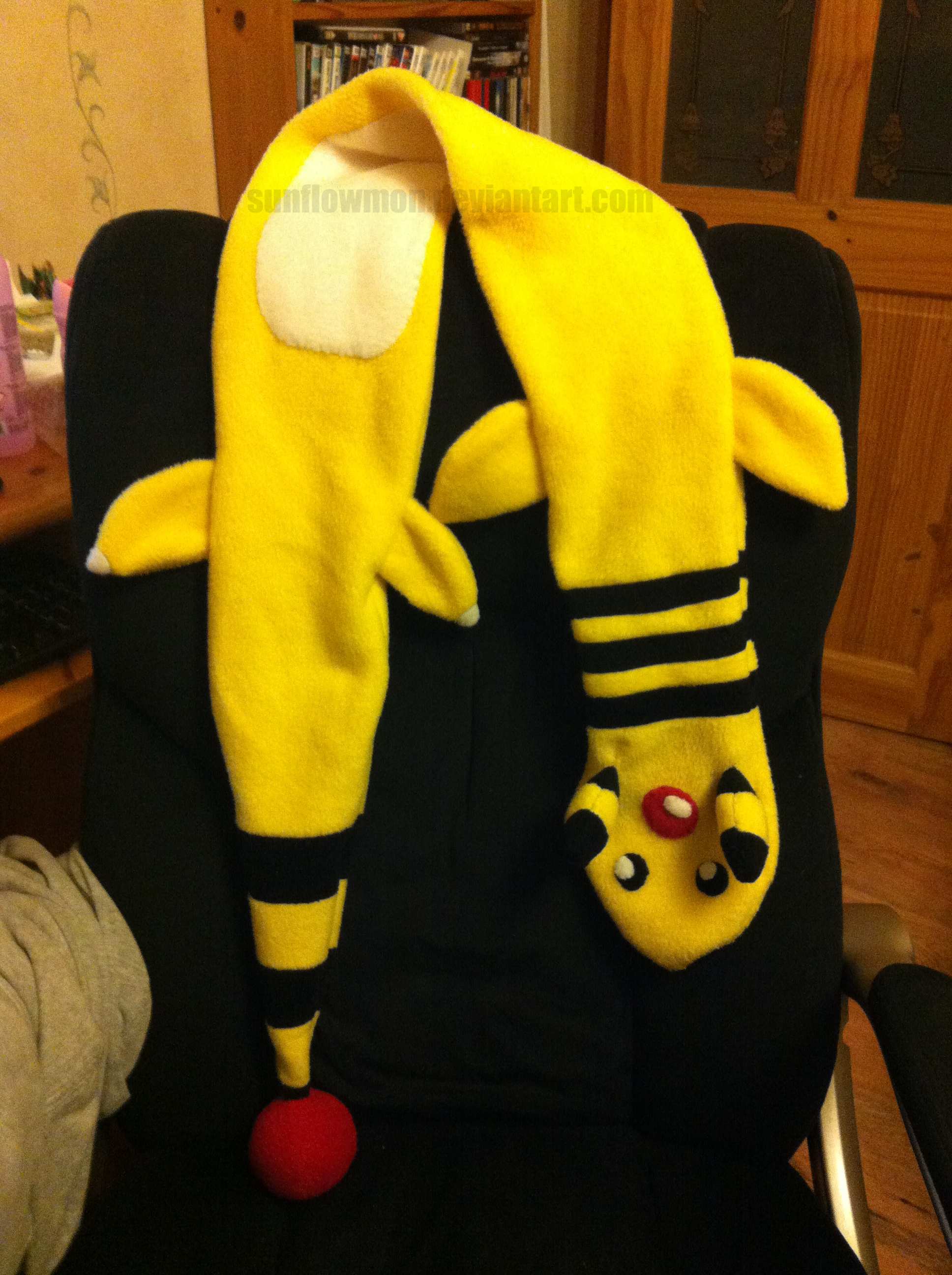 Ampharos Scarf