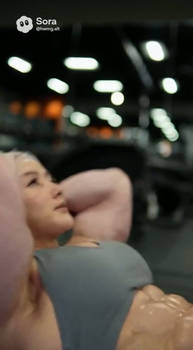 allfmg Eun-Mi doing ABSolutely amazing crunches