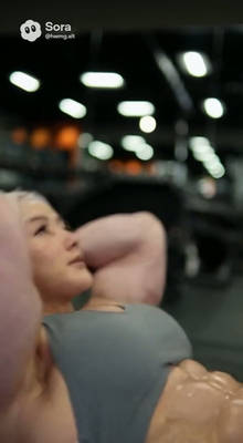 allfmg Eun-Mi doing ABSolutely amazing crunches