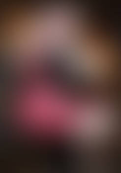 [Exclusive] Queen Pink Lycanroc Black Couch Series