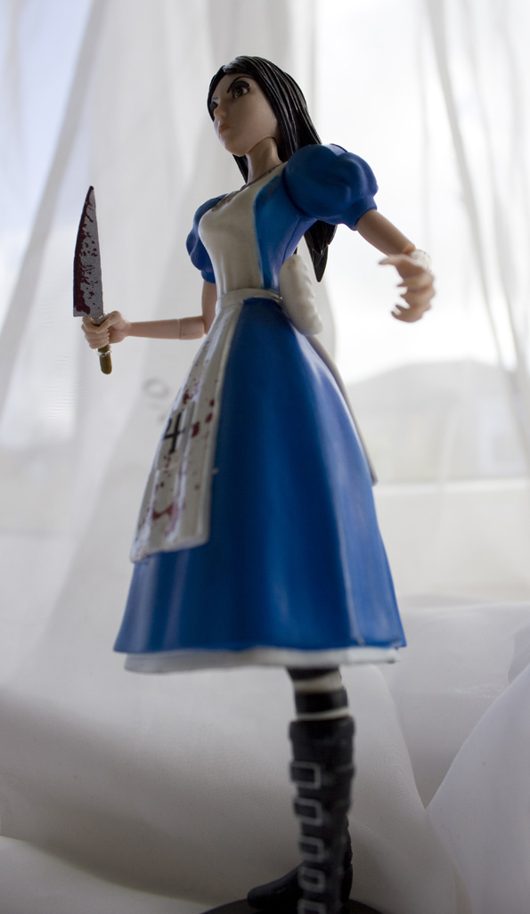 Alice Madness Returns Classic Figure Review