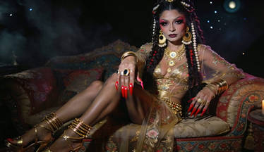 Goddess' hands worship