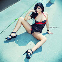 Romantic Pose by zlty-dodo