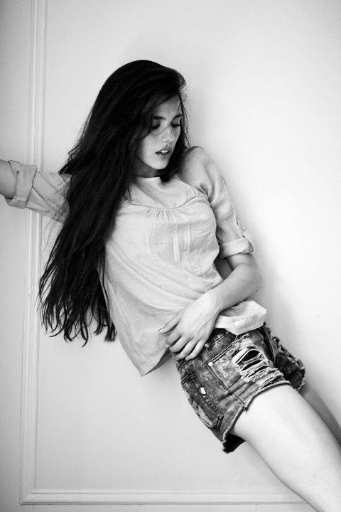 1000 Dolls On Broken Strings by SheDreamsofStars