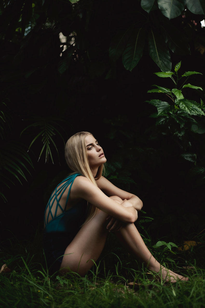 Laura III by Vinyl-Disco