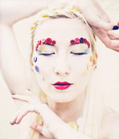 Seamstress' Trance. by ellylucas