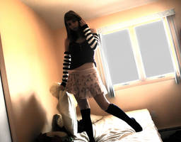 Pillow Fightz? by sweetXtea