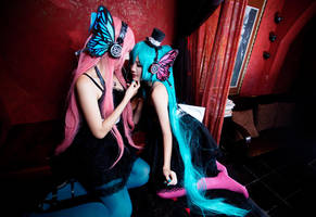 Miku x Luka - Like a magnet by meipikachu