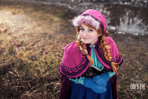Princess Anna by MAJCosplay