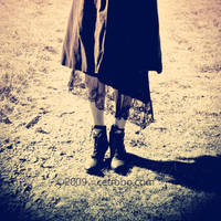 ALONE FEET by cetrobo