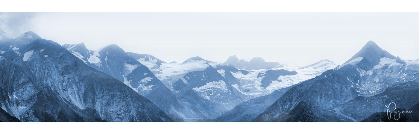 Mountains by Pajunen
