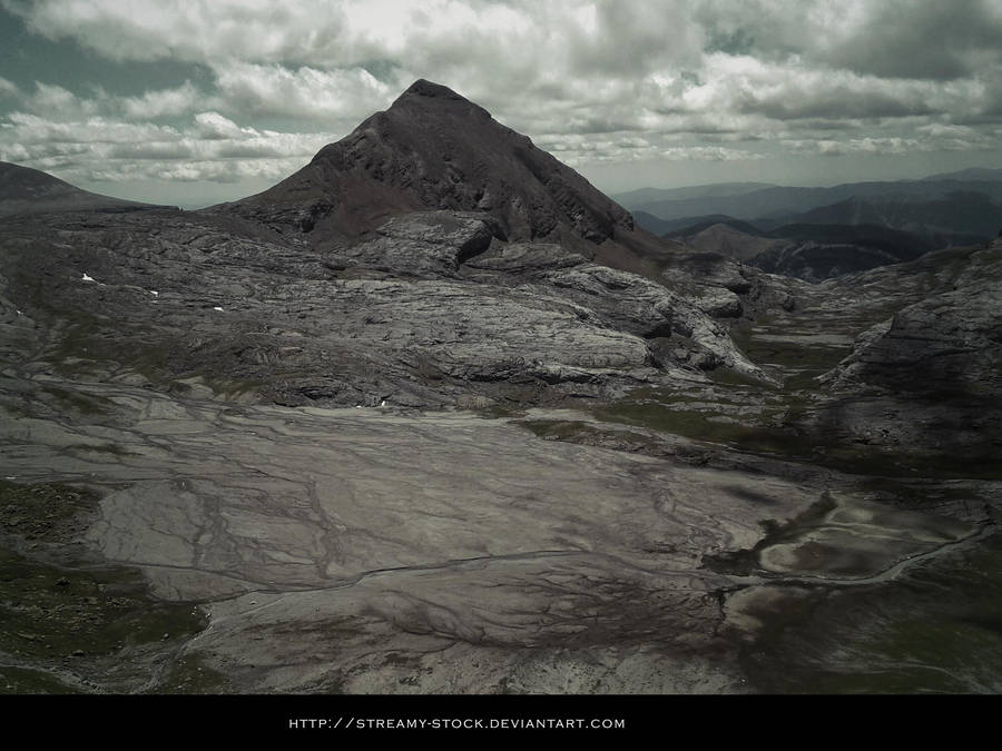 Montain-stock streamy by streamy-stock