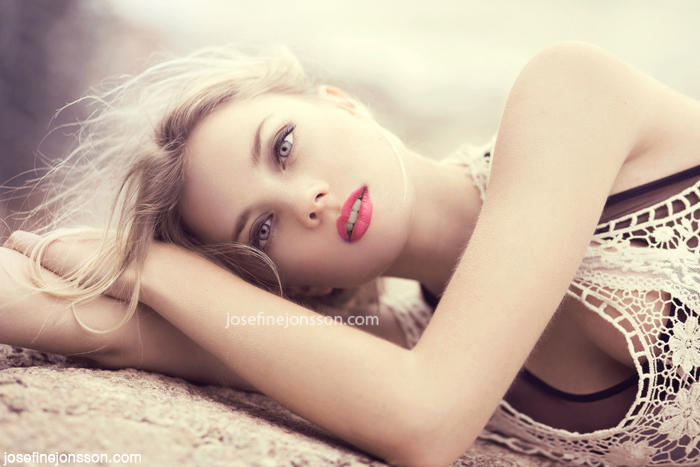 _Tove. by josefinejonssonphoto