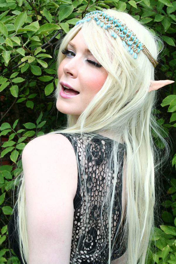 Flirty elf by TwiggXstock
