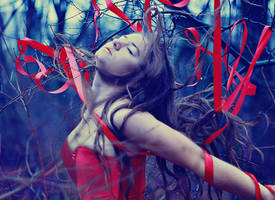 Crimson by Lita-in-depress