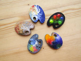 palette wooden pin | magnet | keychain | Brooch by ShadowOfLightt