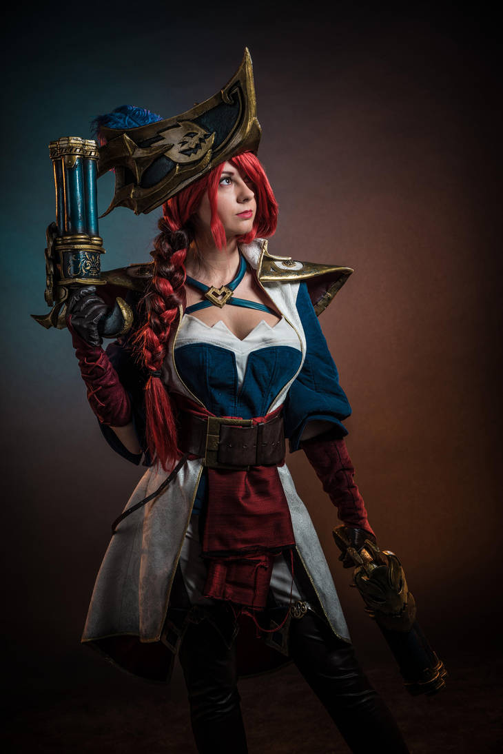 Captain miss fortune cosplay Captain miss fortune cosplay