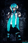 Cyber Miku by destroyinc