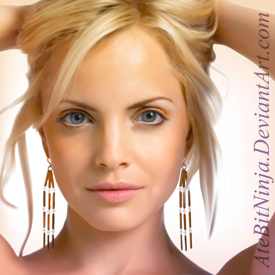 Mena Suvari Vector by Atebitninja