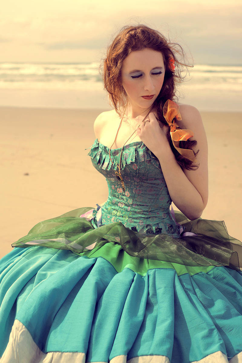 Sol Strand by TEMPERATE-SAGE