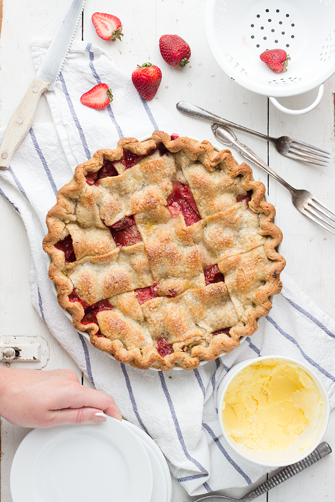 Strawberry PB and J Pie by bittykate