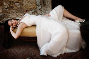 Valentina reclining by Stakhanovite666