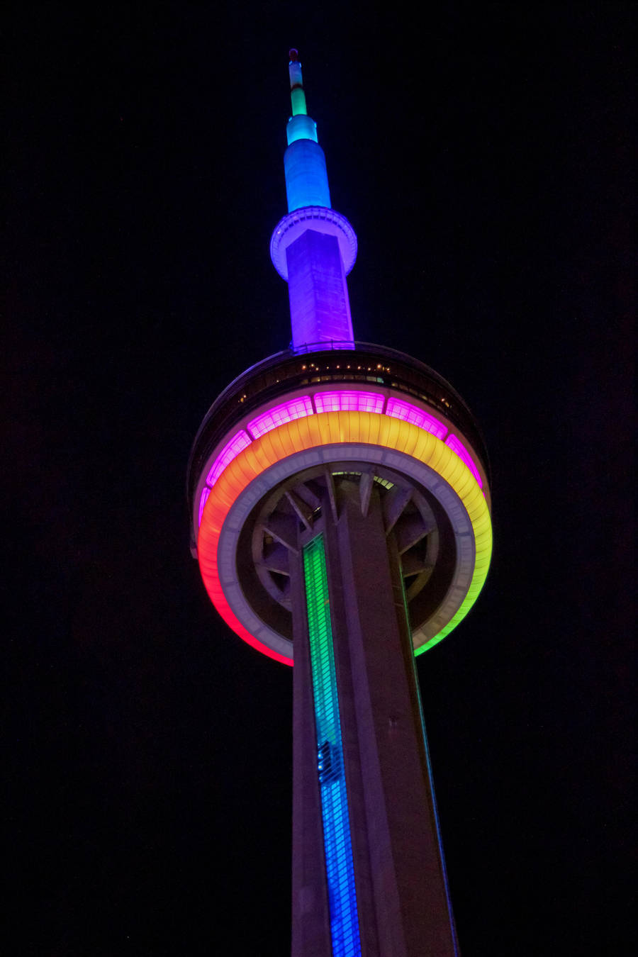 Rainbow CN Tower by vmulligan