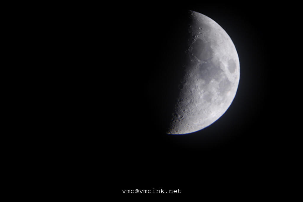 The Moon 0815 by vmcampos