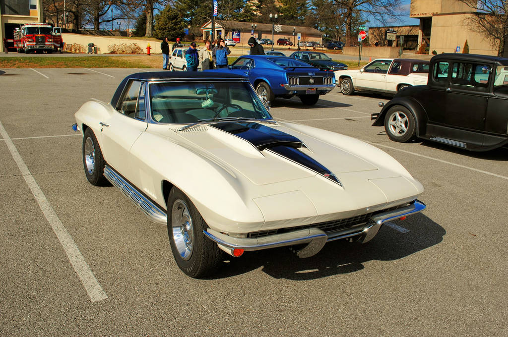 A White 1967 Corvette Sting Ray by TheMan268 on DeviantArt