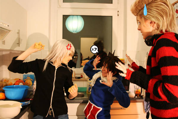 KH - Pastry Fight by KarniMolly