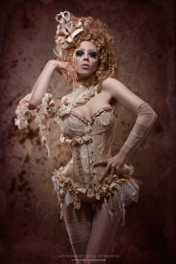 Victorian Doll by Ophelia-Overdose
