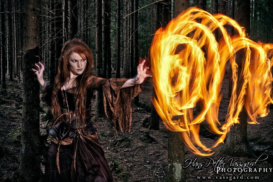 Sorceress VII by TatharielCreations