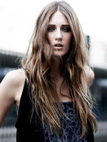 Lucia 5 by memelsteak