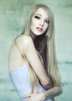 Michelle by Amanda-Diaz