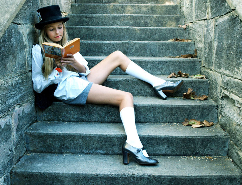 Alice In Wonderland 1 by chiliphili