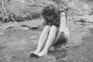 wiggling her toes. by xstepone