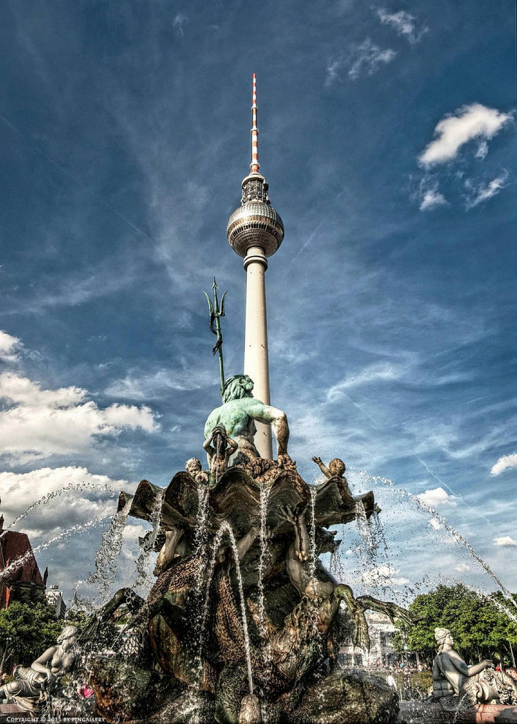 Berlin Alexanderplatz by pingallery