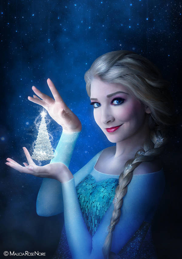 Queen Elsa (Frozen) by MaliciaRoseNoire
