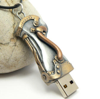 New steampunk usb by DesertRubble