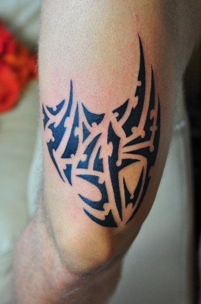 tribal tattoo knee